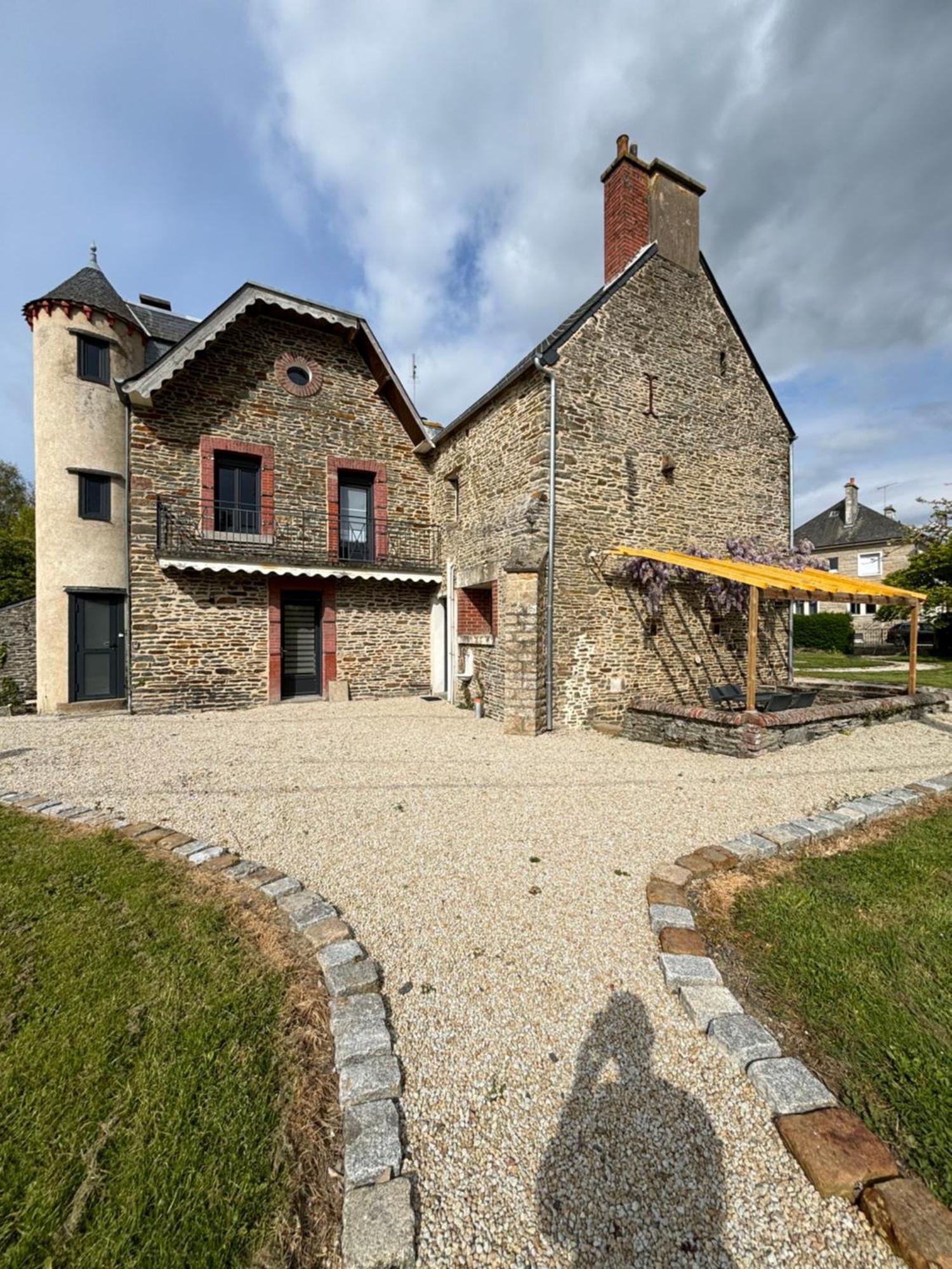Gite De La Petite Tour Pontorson Kültér fotó